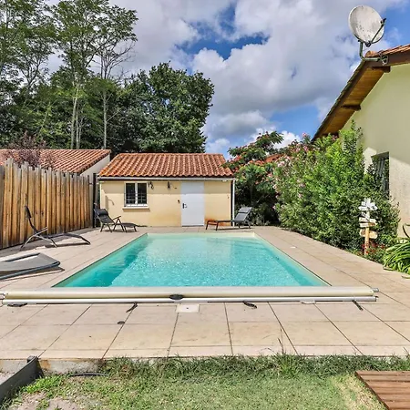 Bourg 8 Personnes Avec Piscine *
